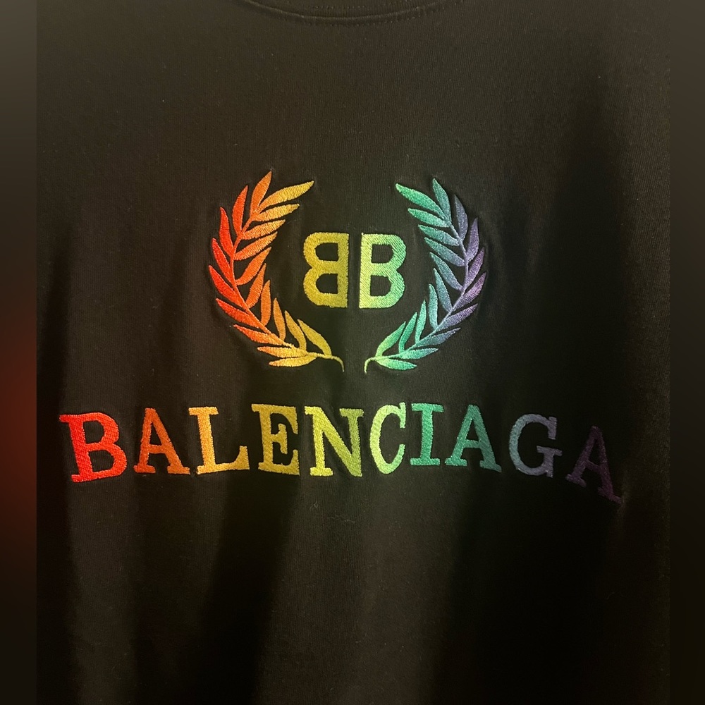 Good as new Balenciaga T shirt - Picture 2 of 6
